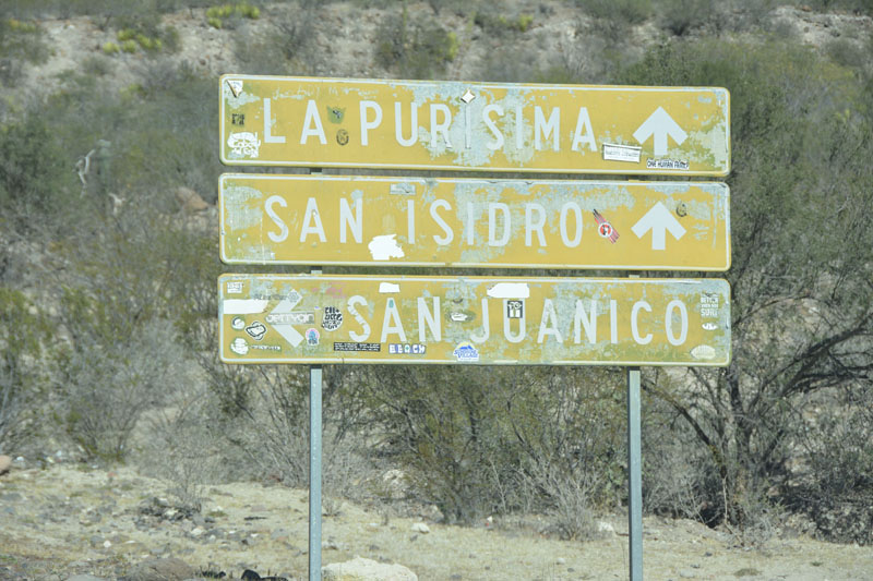 The misleading sign to San Juanico
